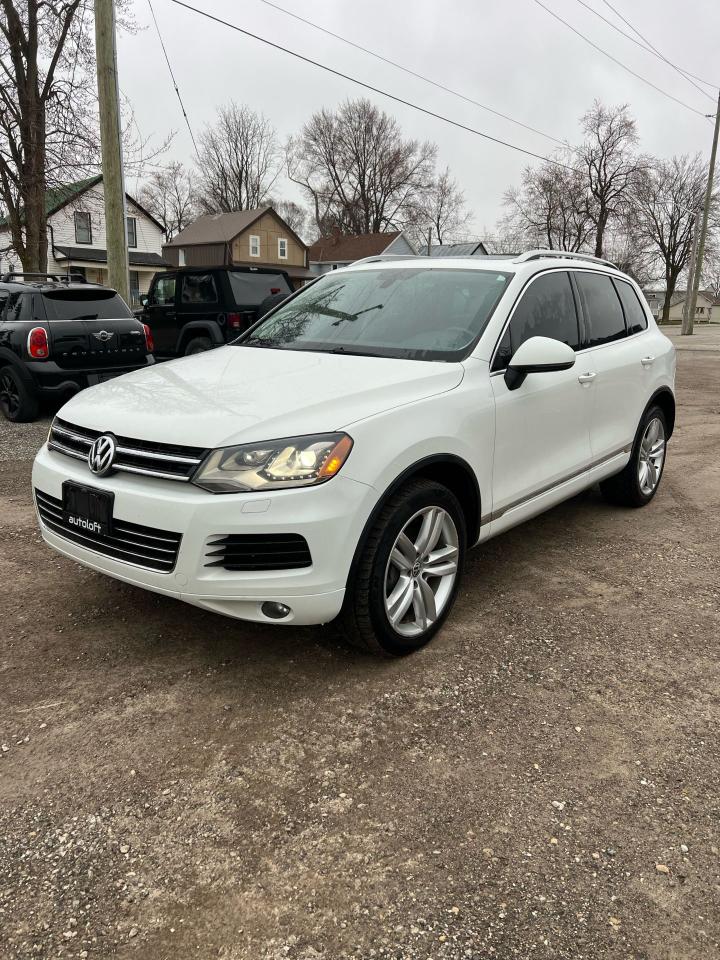 2014 Volkswagen Touareg HIGHLINE - Photo #1