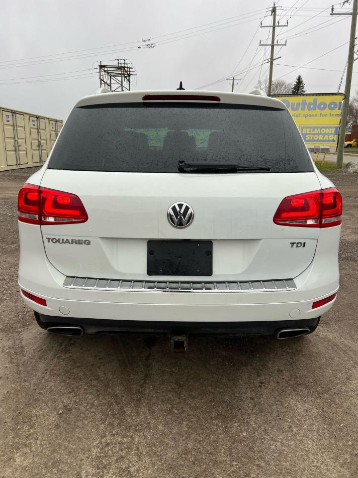 2014 Volkswagen Touareg HIGHLINE - Photo #5