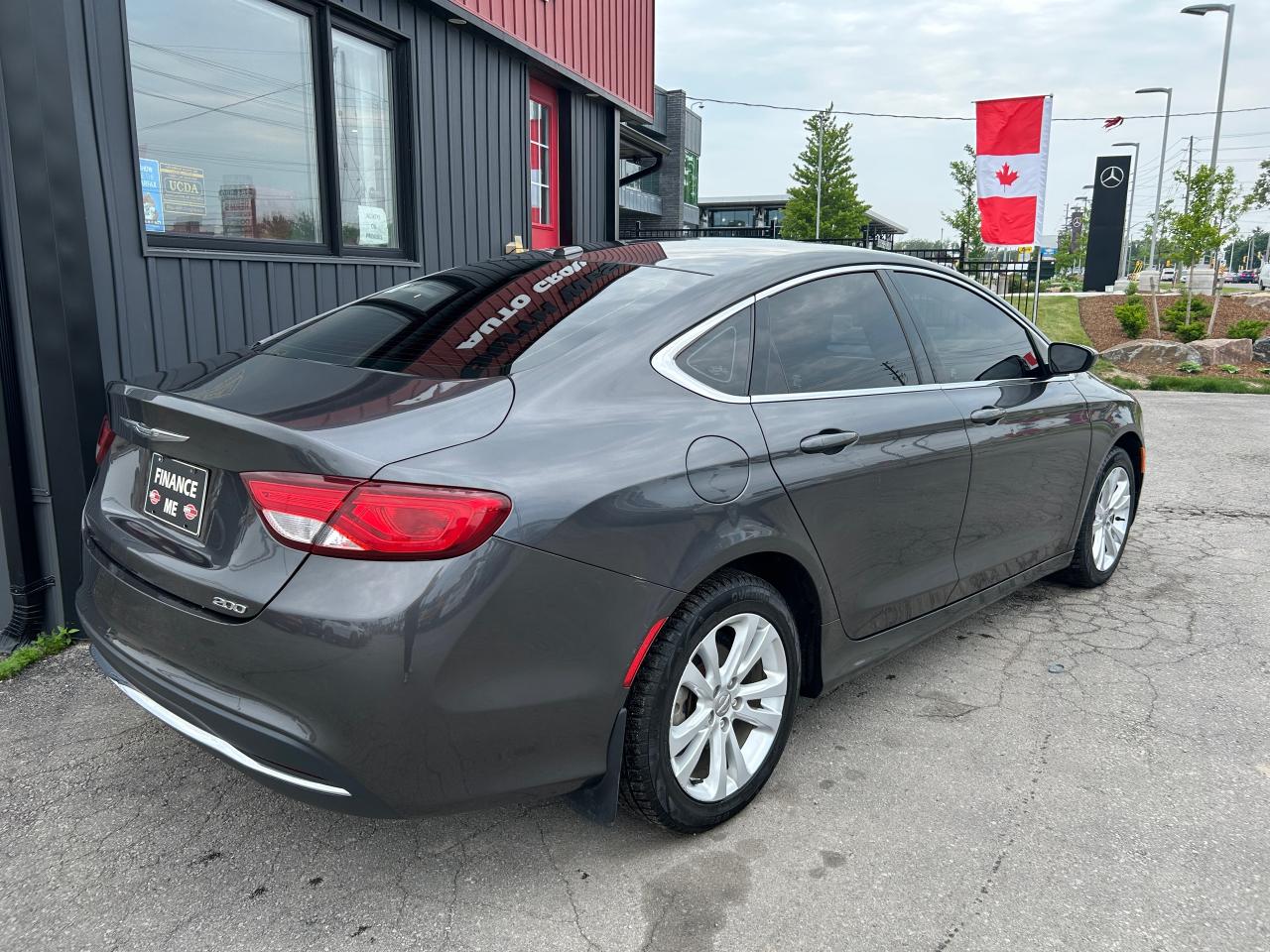 2016 Chrysler 200 Limited - Photo #6