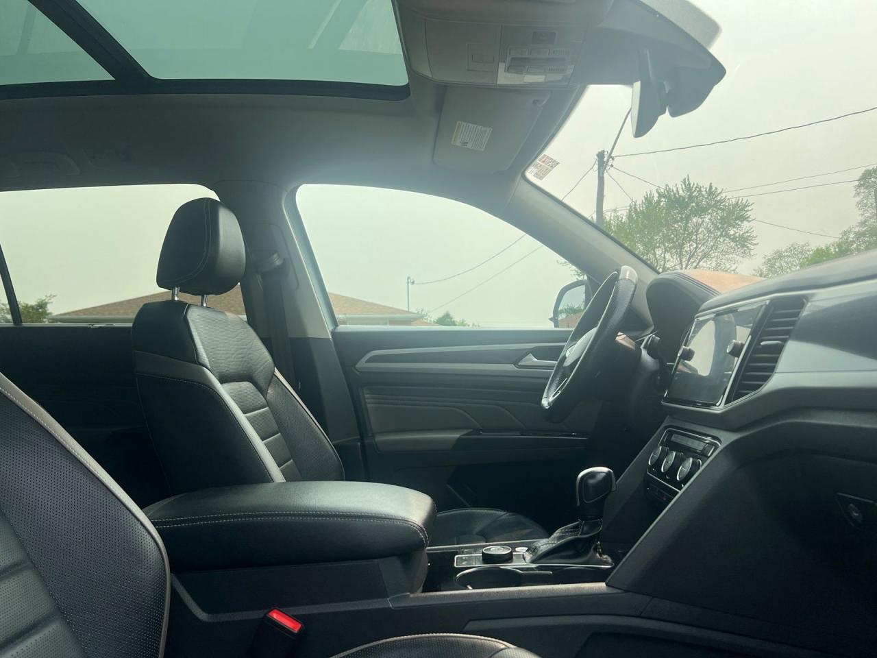 2021 Volkswagen Atlas EXECLINE - Photo #11