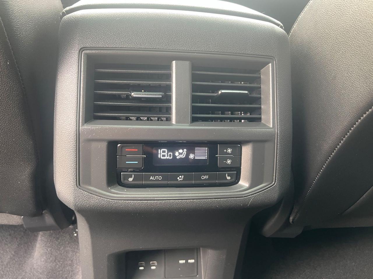 2021 Volkswagen Atlas EXECLINE - Photo #13