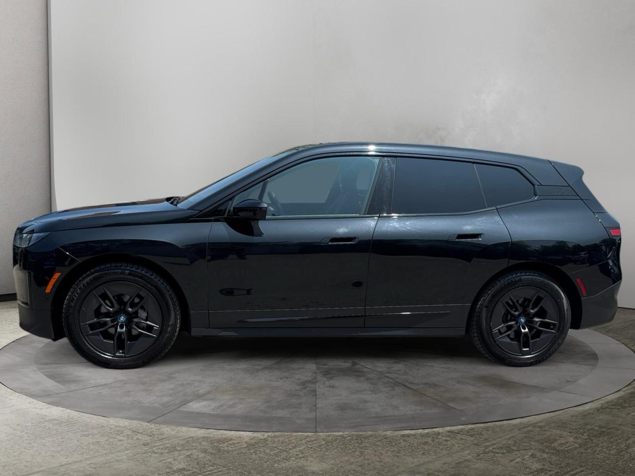 2023 BMW iX xDrive50 Photo