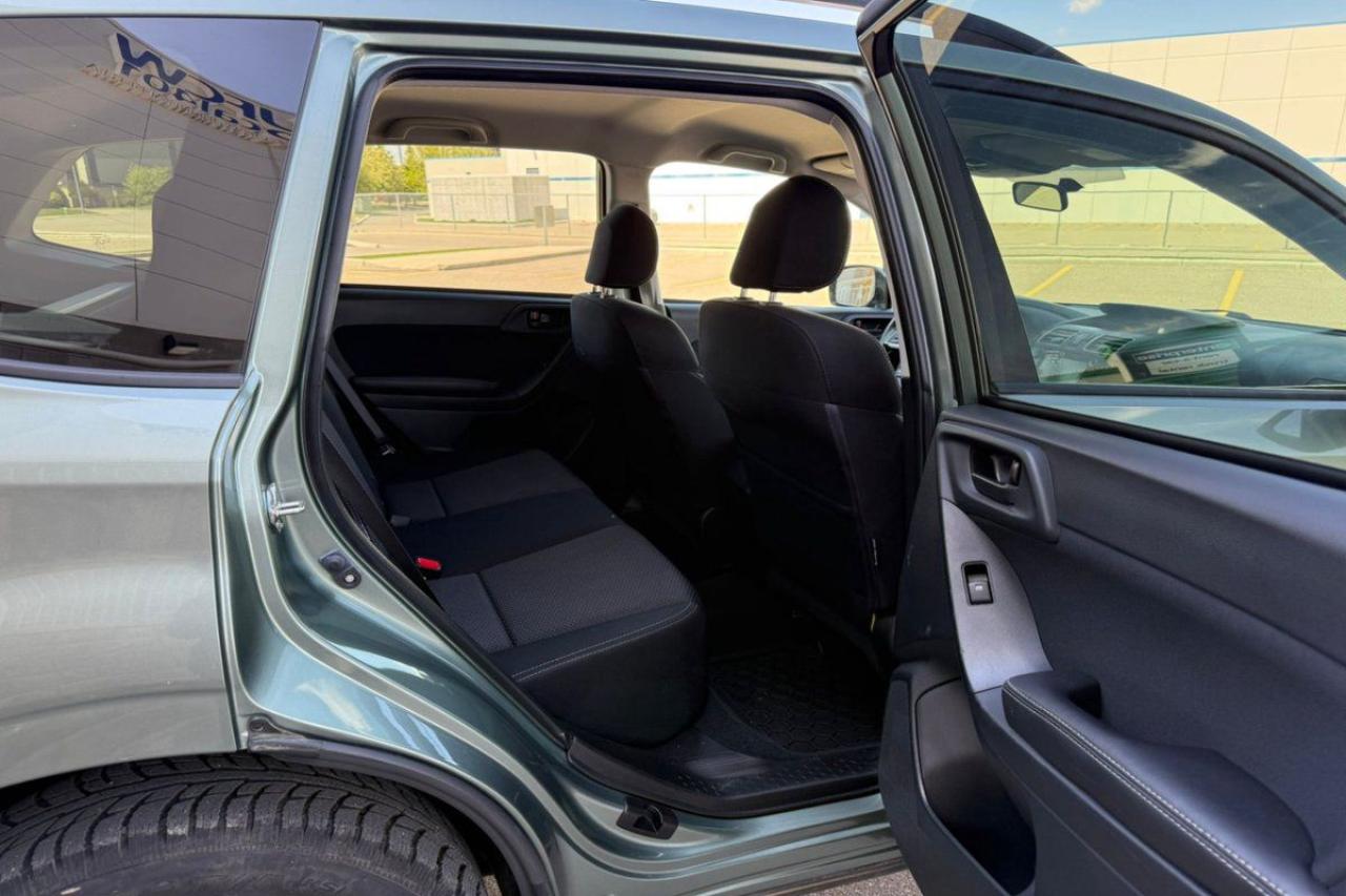 Used 2016 Subaru Forester 5dr Wgn CVT 2.5i Convenience|BIG SUMMER BLOWOUT! for sale in Calgary, AB