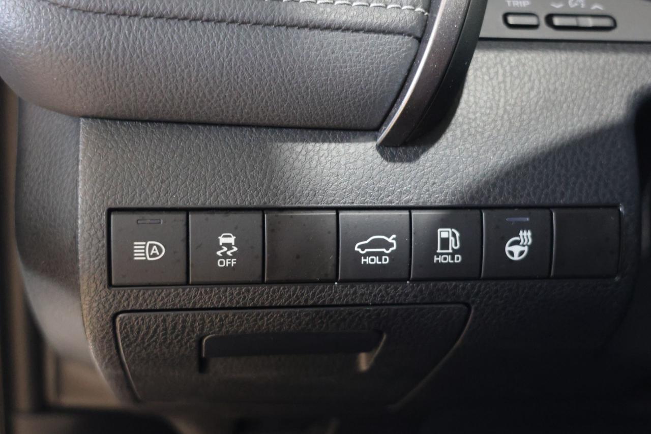 2022 Toyota Camry XSE HYBRID - LEATHER|SUNROOF|CAMERA|BLINDSPOT - Photo #23