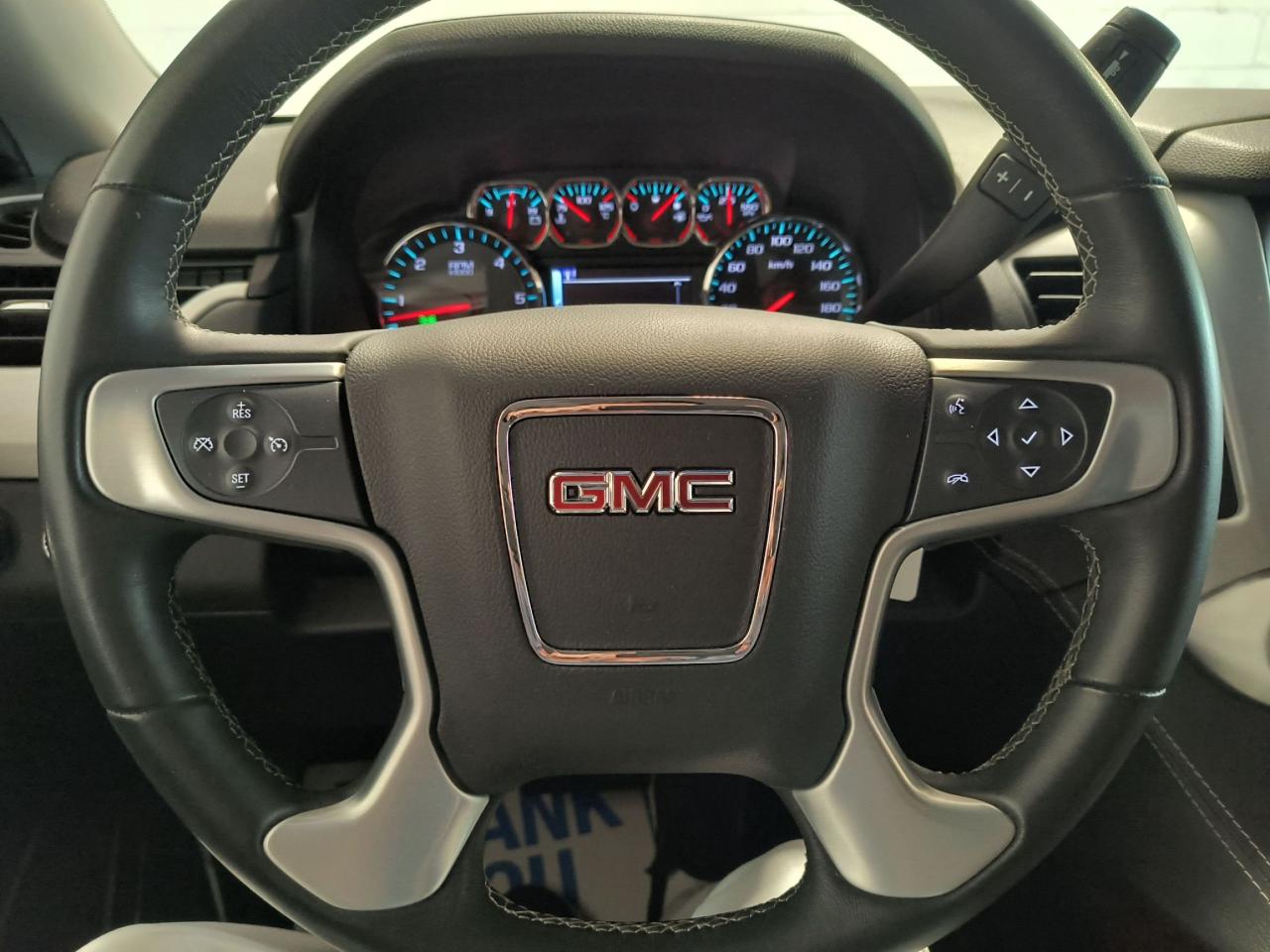 2017 GMC Yukon XL SLE Photo
