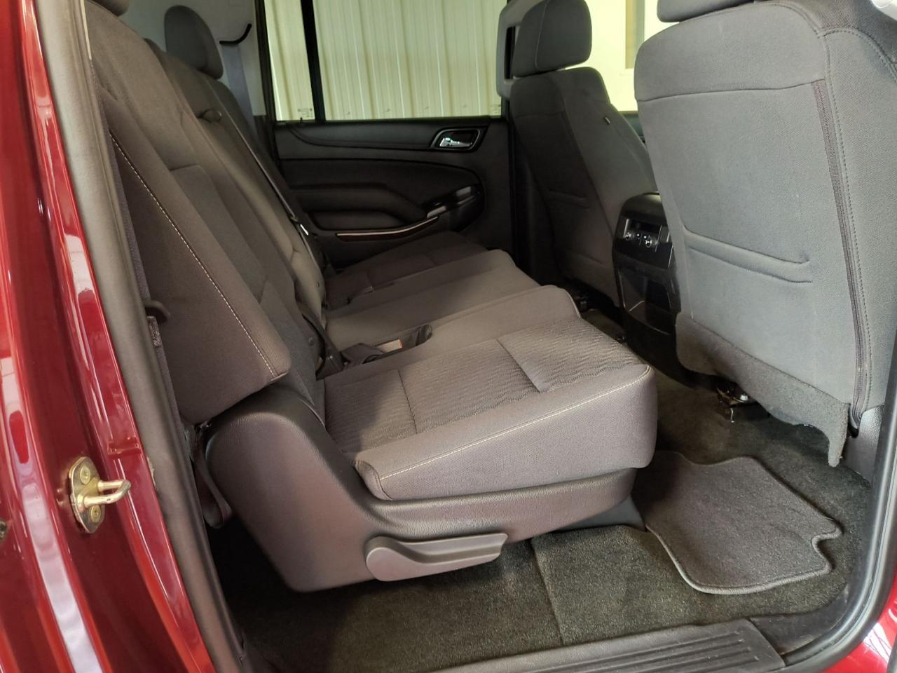 2017 GMC Yukon XL SLE Photo