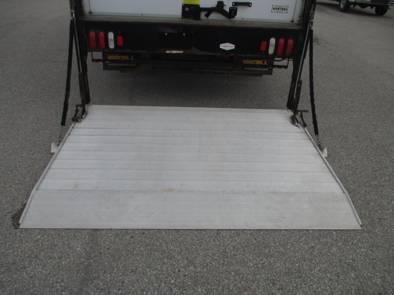 2023 Ford E450 E-450 DRW 176" WB 16 Ft.unicell w power tailgate - Photo #6