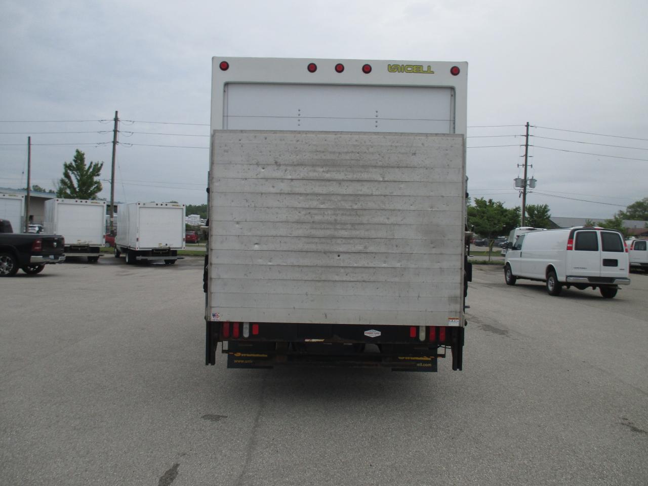 2023 Ford E450 E-450 DRW 176" WB 16 Ft.unicell w power tailgate - Photo #11