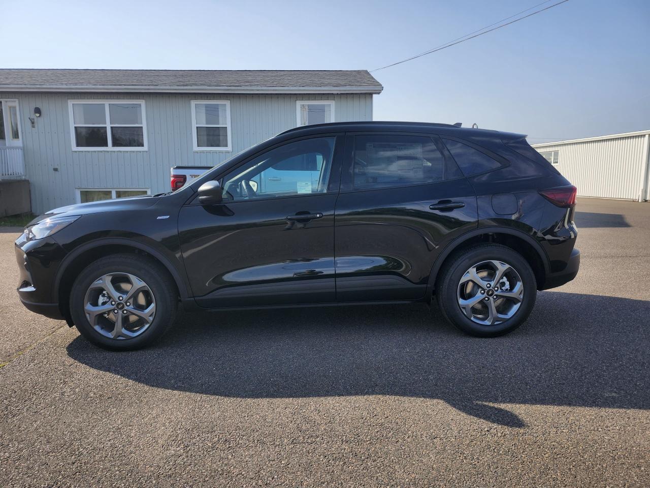 2025 Ford Escape ST-Line AWD Photo5
