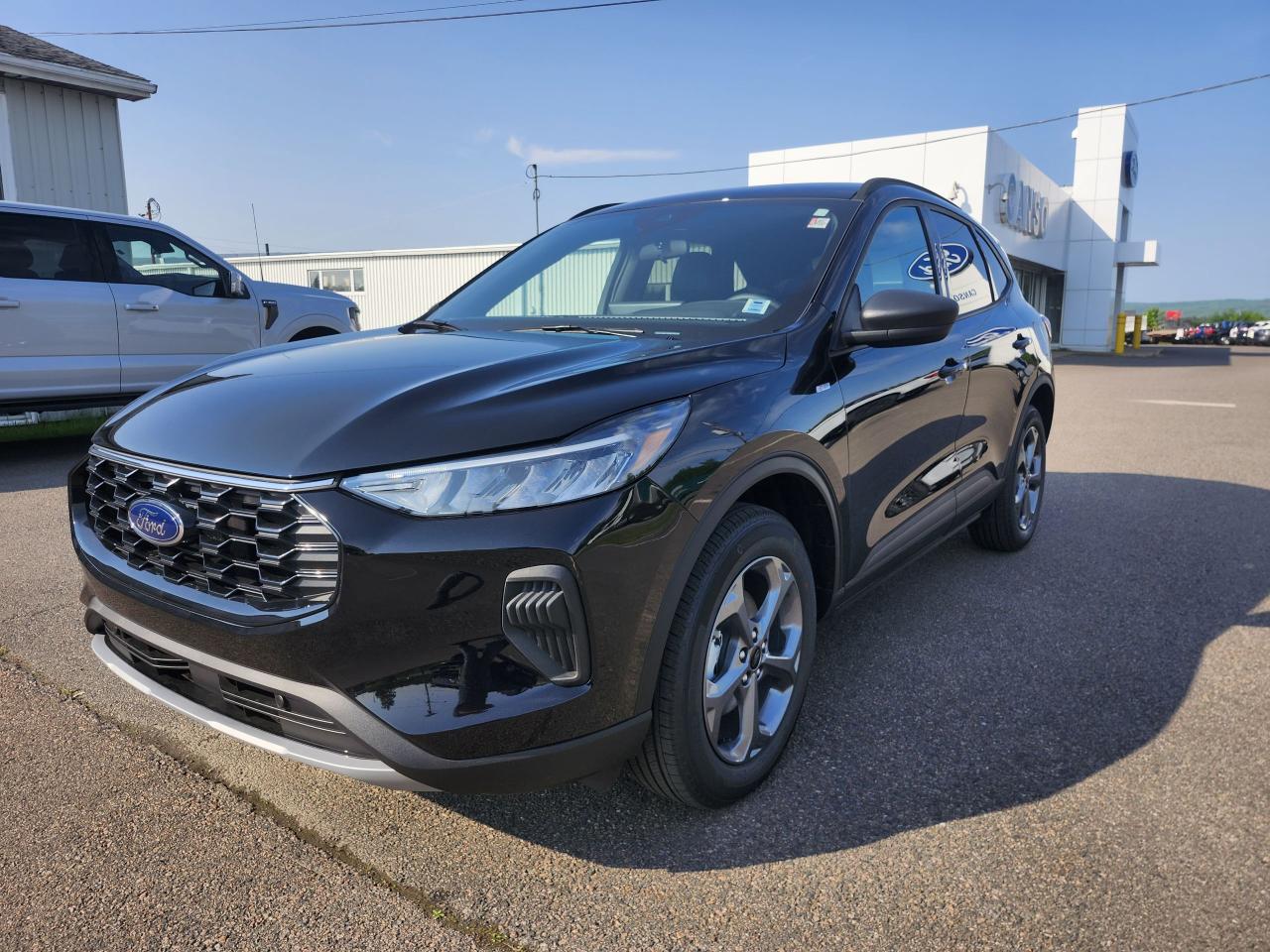 2025 Ford Escape ST-Line AWD Photo5