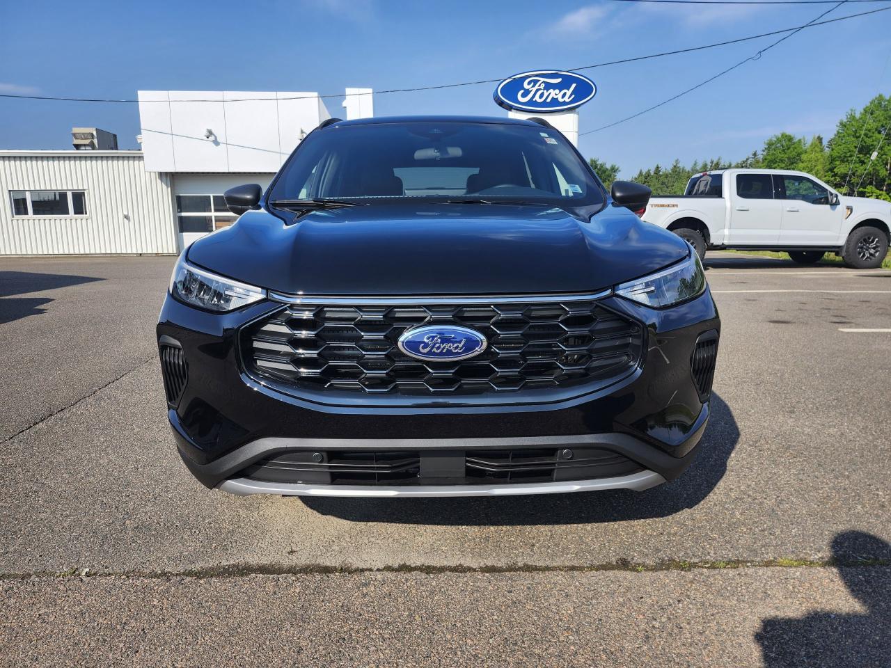 2025 Ford Escape ST-Line AWD Photo1