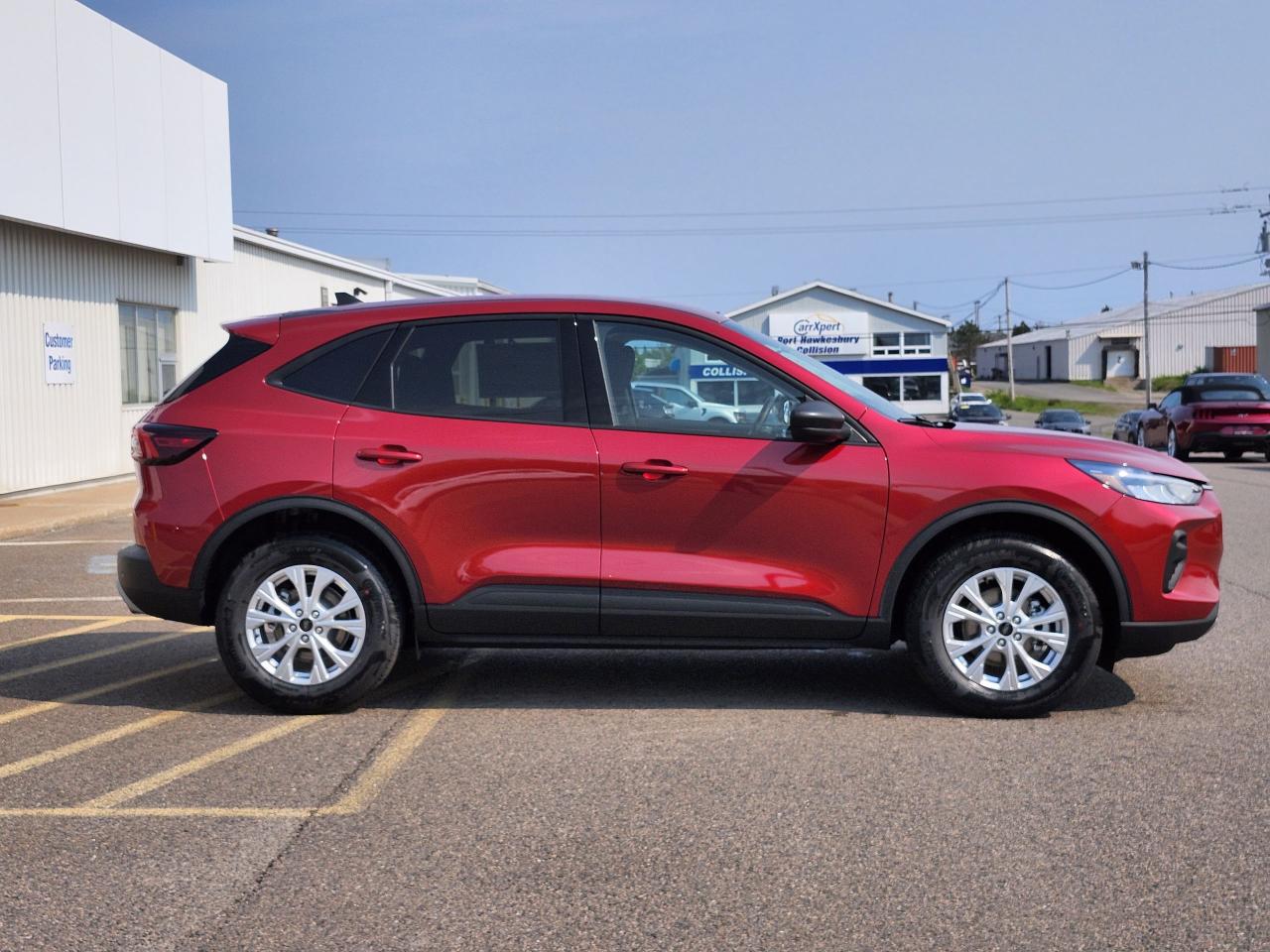 2025 Ford Escape Active AWD Photo3