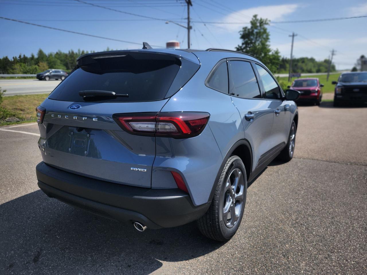 2025 Ford Escape ST-Line AWD Photo5