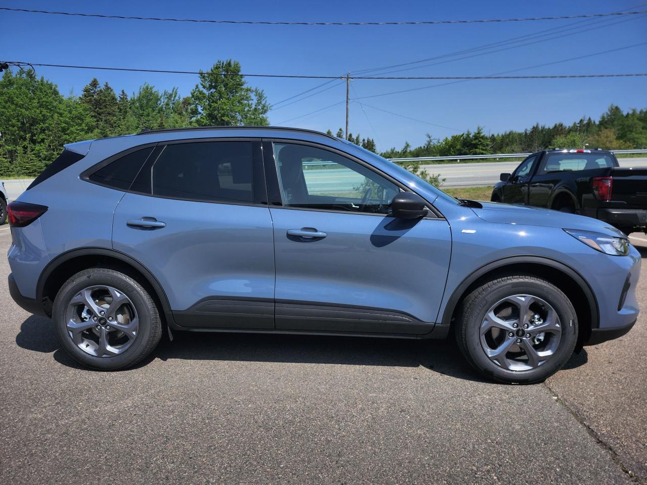 2025 Ford Escape ST-Line AWD Photo3