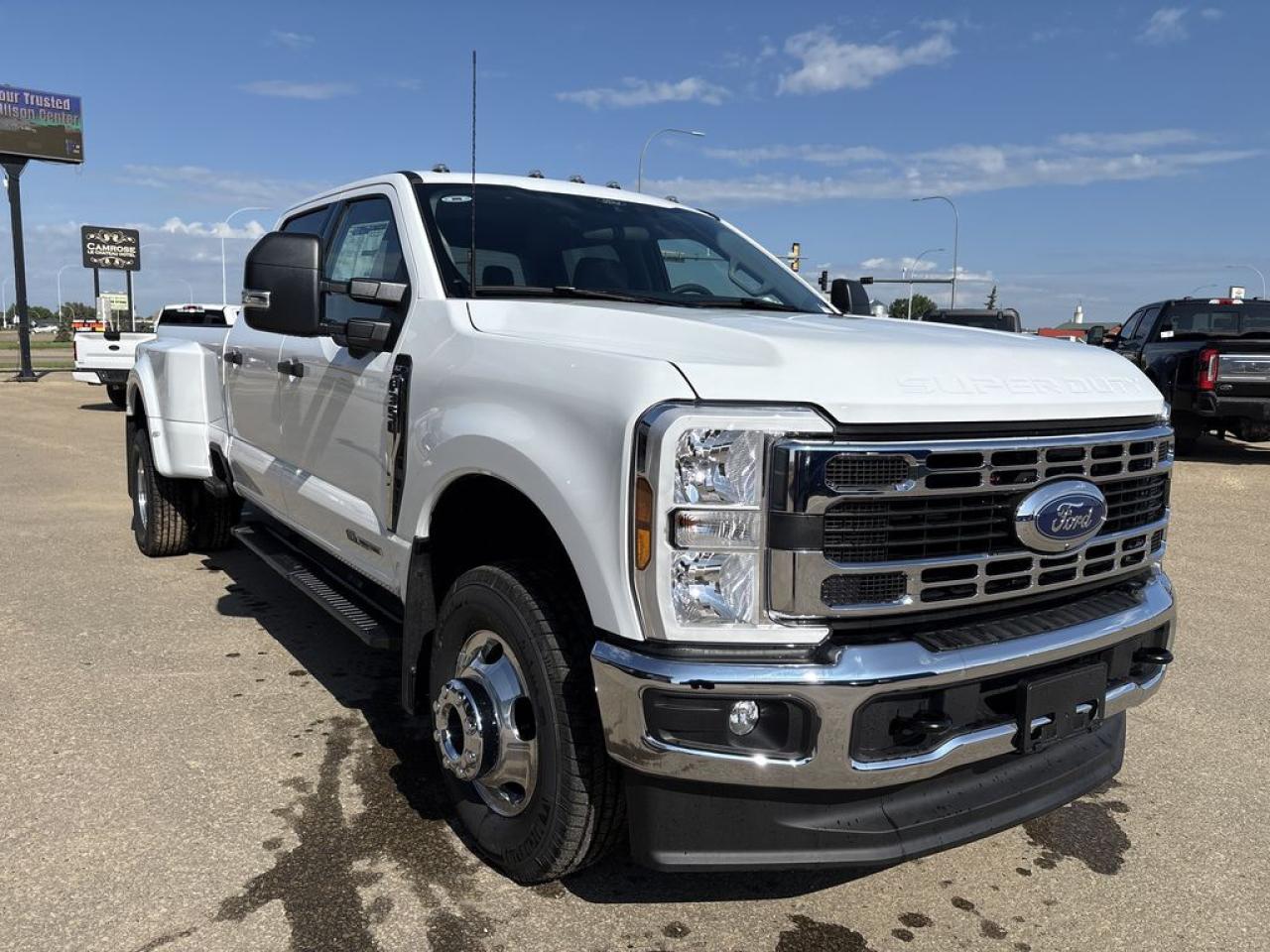 2025 Ford F-350 Super Duty DRW XLT 8' Box 623A Photo5