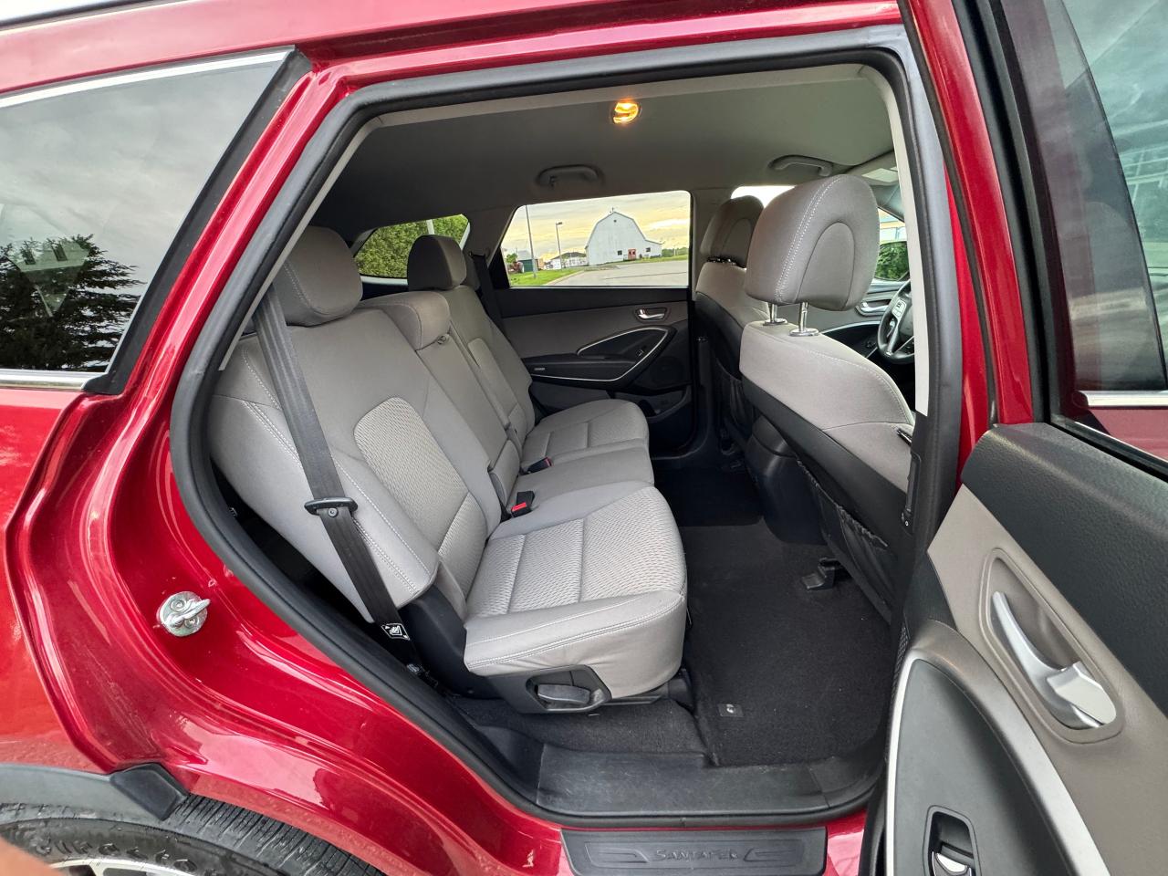 2017 Hyundai Santa Fe XL  - Photo #8