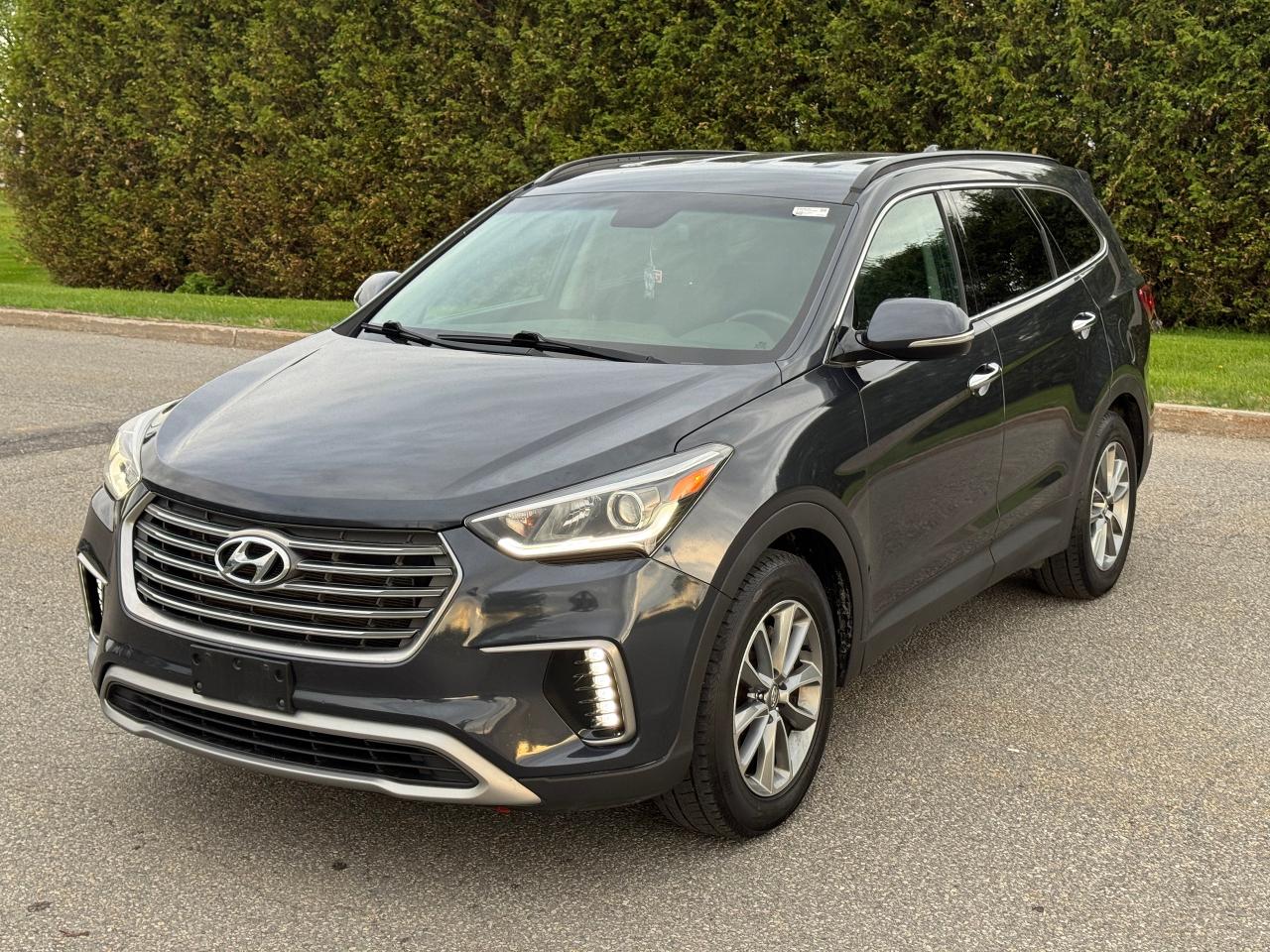 Used 2017 Hyundai Santa Fe XL Premium for sale in Gloucester, ON