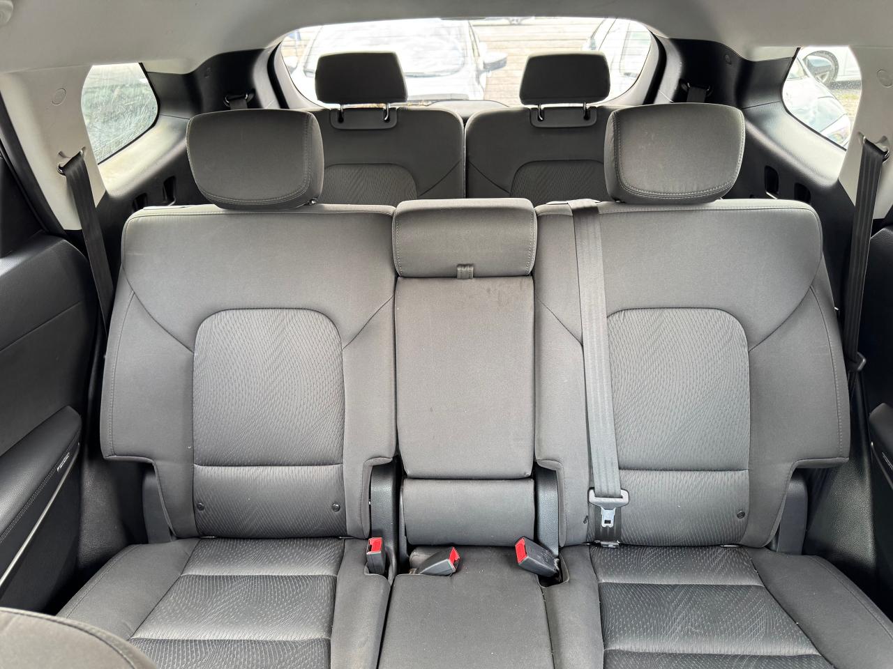 2017 Hyundai Santa Fe XL Premium - Photo #12