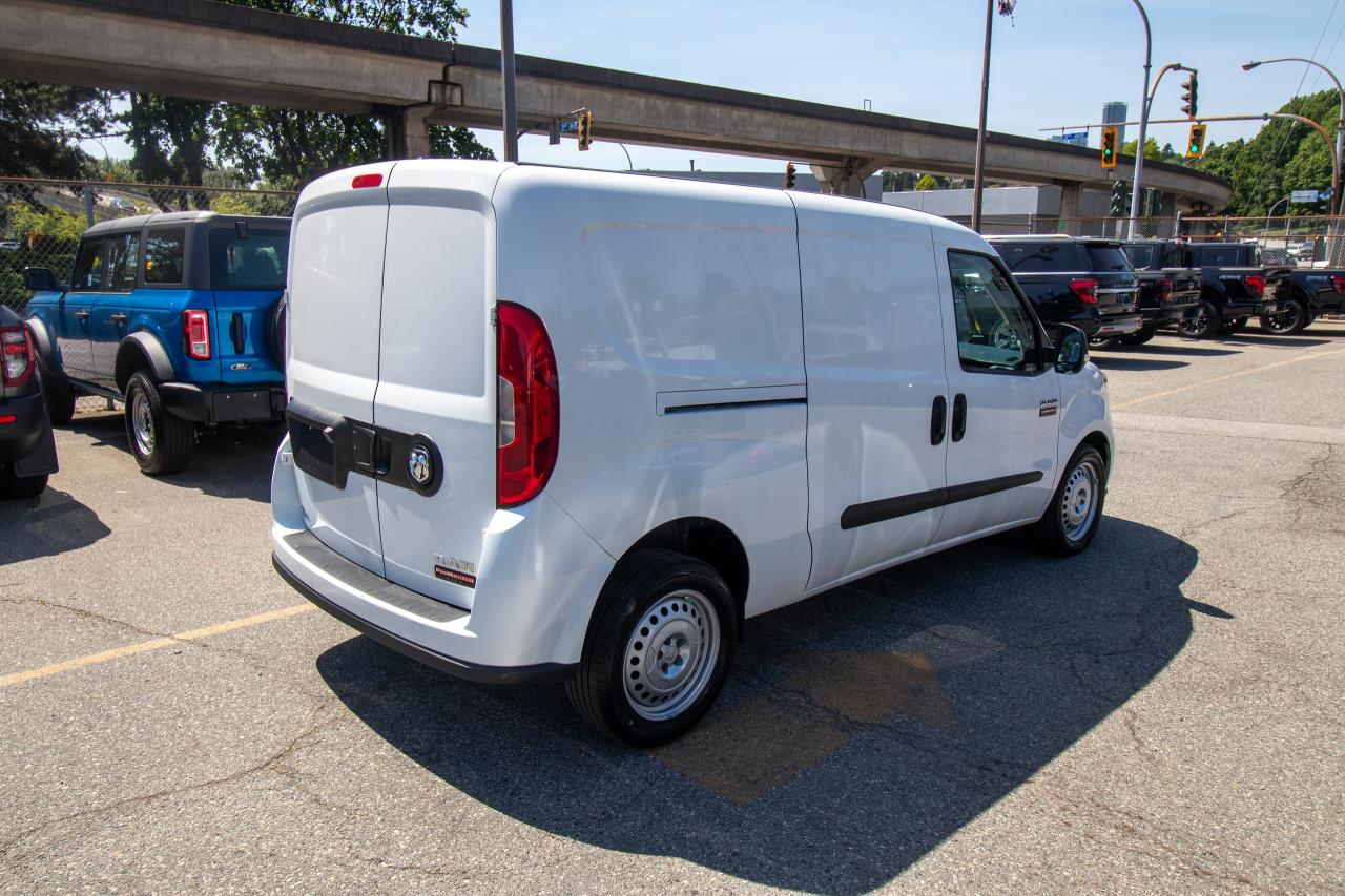 2022 RAM ProMaster Cargo Van Photo4