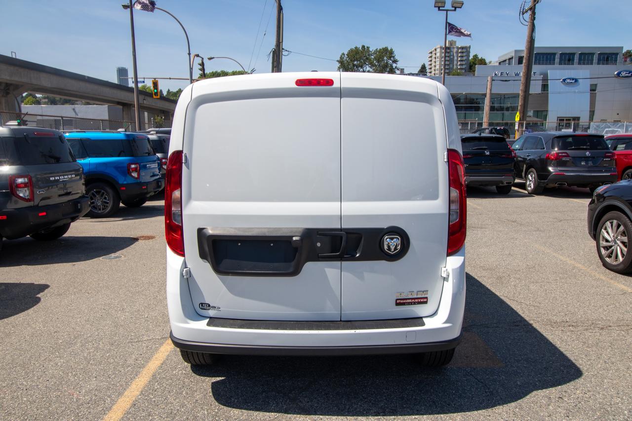 2022 RAM ProMaster Cargo Van Photo5