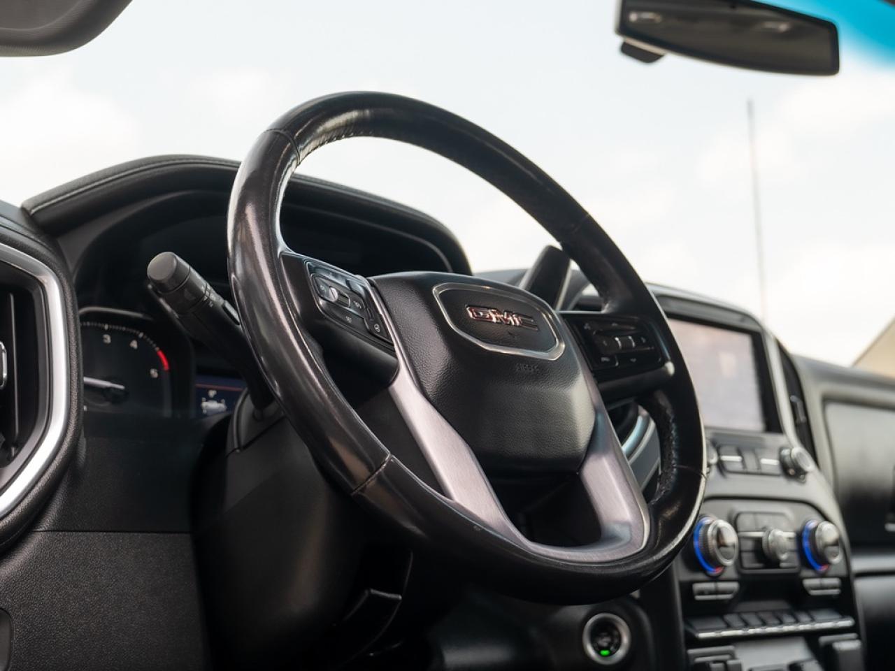 2022 GMC Sierra 3500 SLT DIESEL DUALLY Photo13