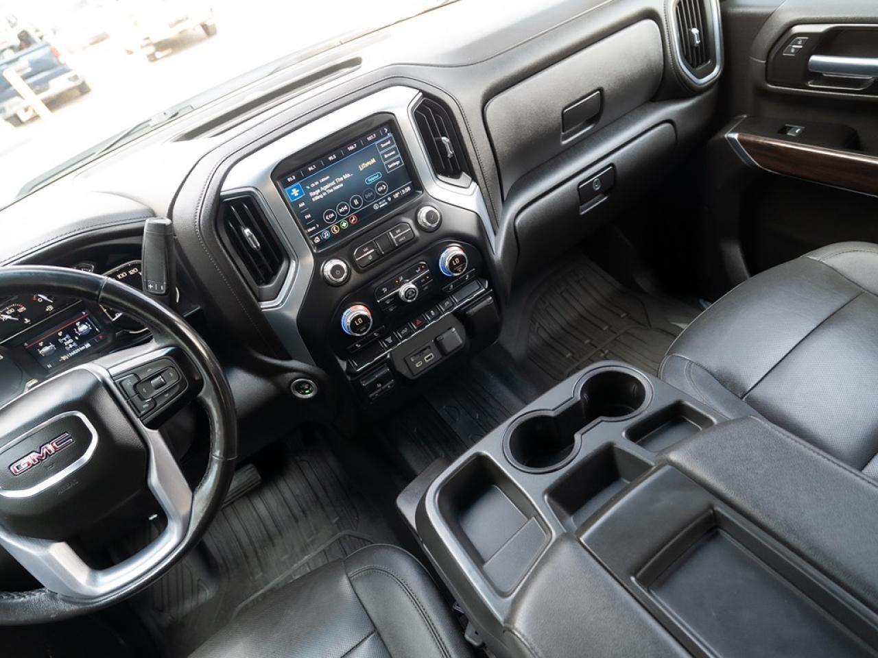 2022 GMC Sierra 3500 SLT DIESEL DUALLY Photo9
