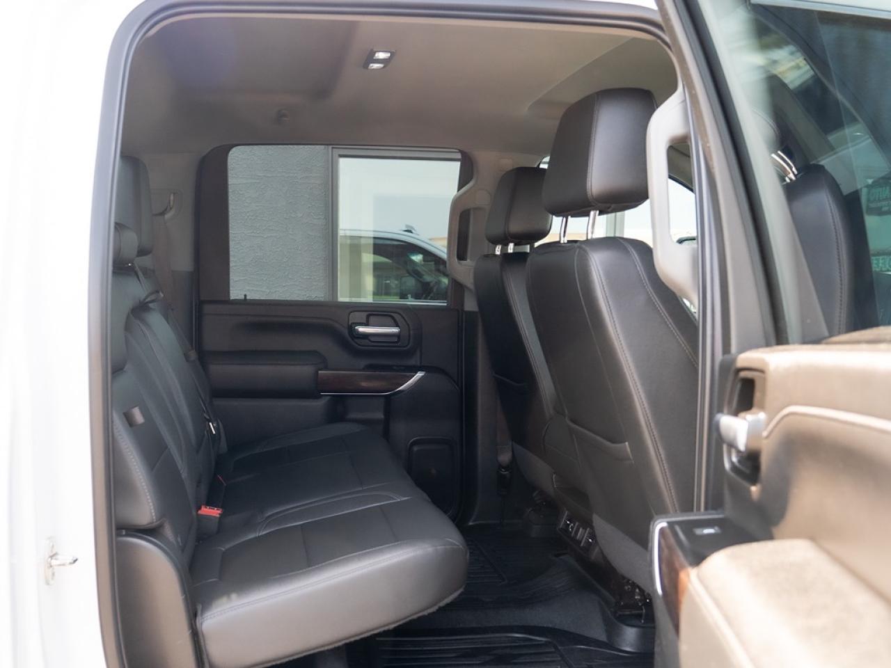 2022 GMC Sierra 3500 SLT DIESEL DUALLY Photo18