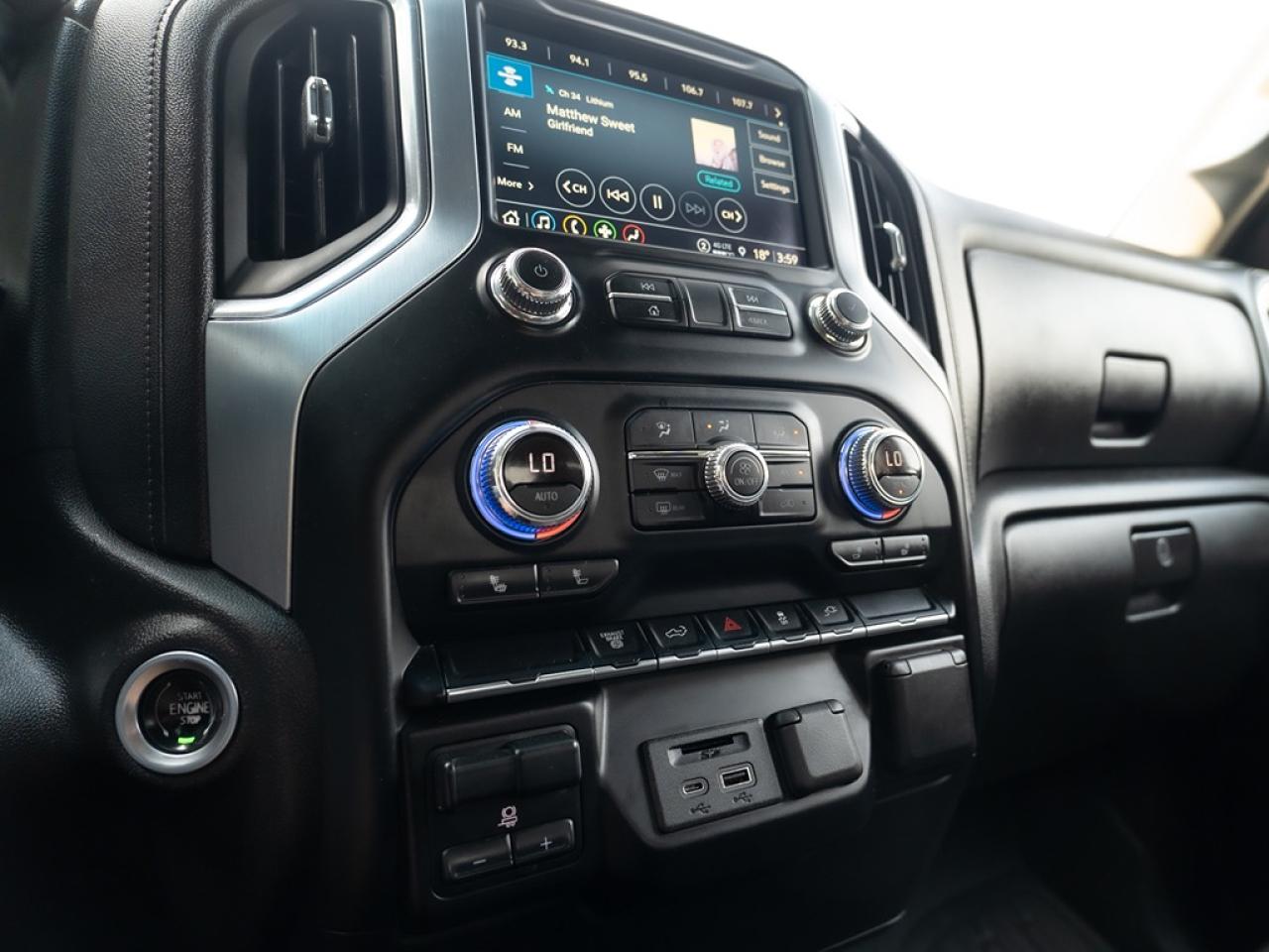 2022 GMC Sierra 3500 SLT DIESEL DUALLY Photo15