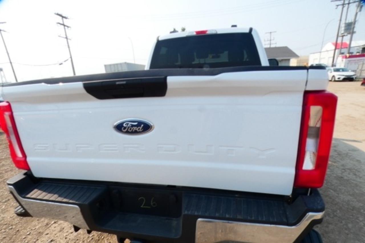 2023 Ford F-250 XLT w/Power cloth seats, BUC - Photo #25