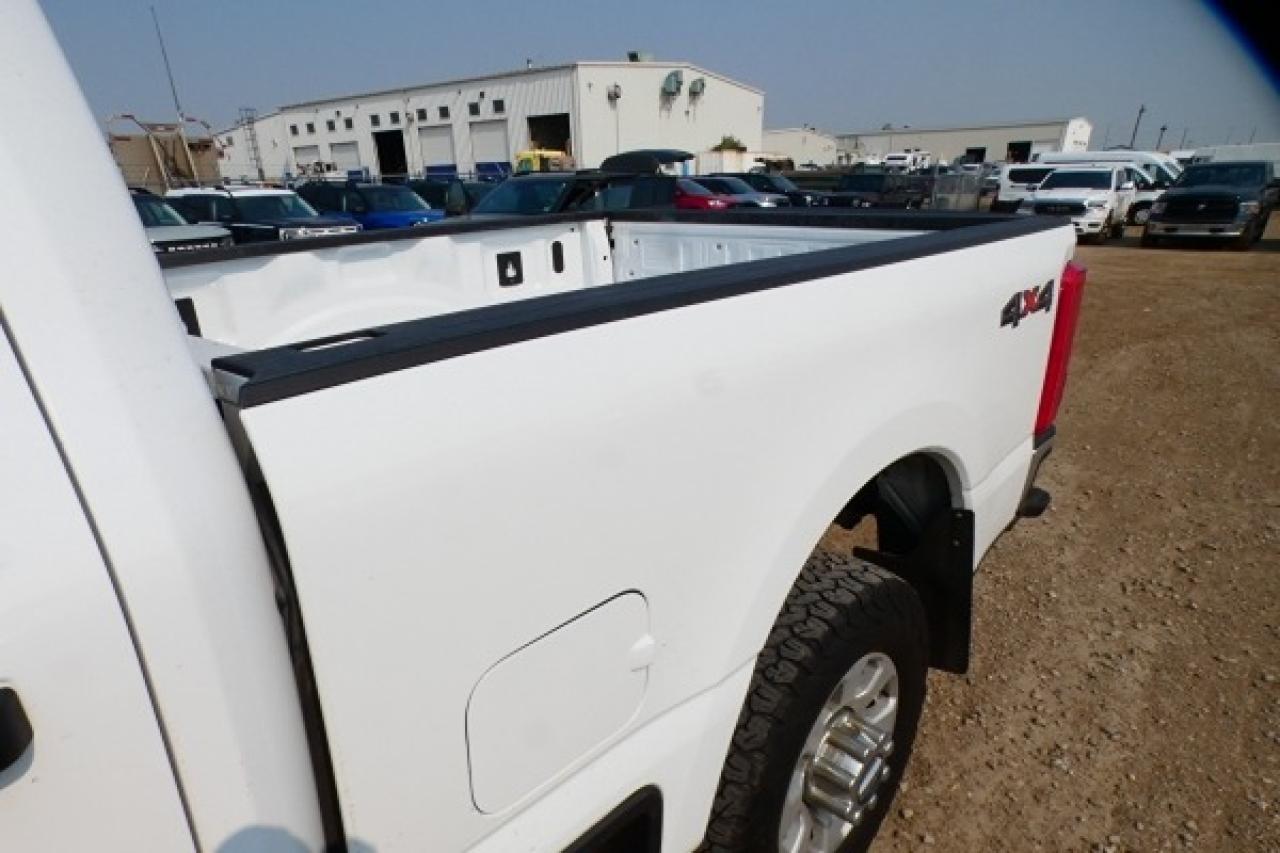 2023 Ford F-250 XLT w/Power cloth seats, BUC - Photo #15