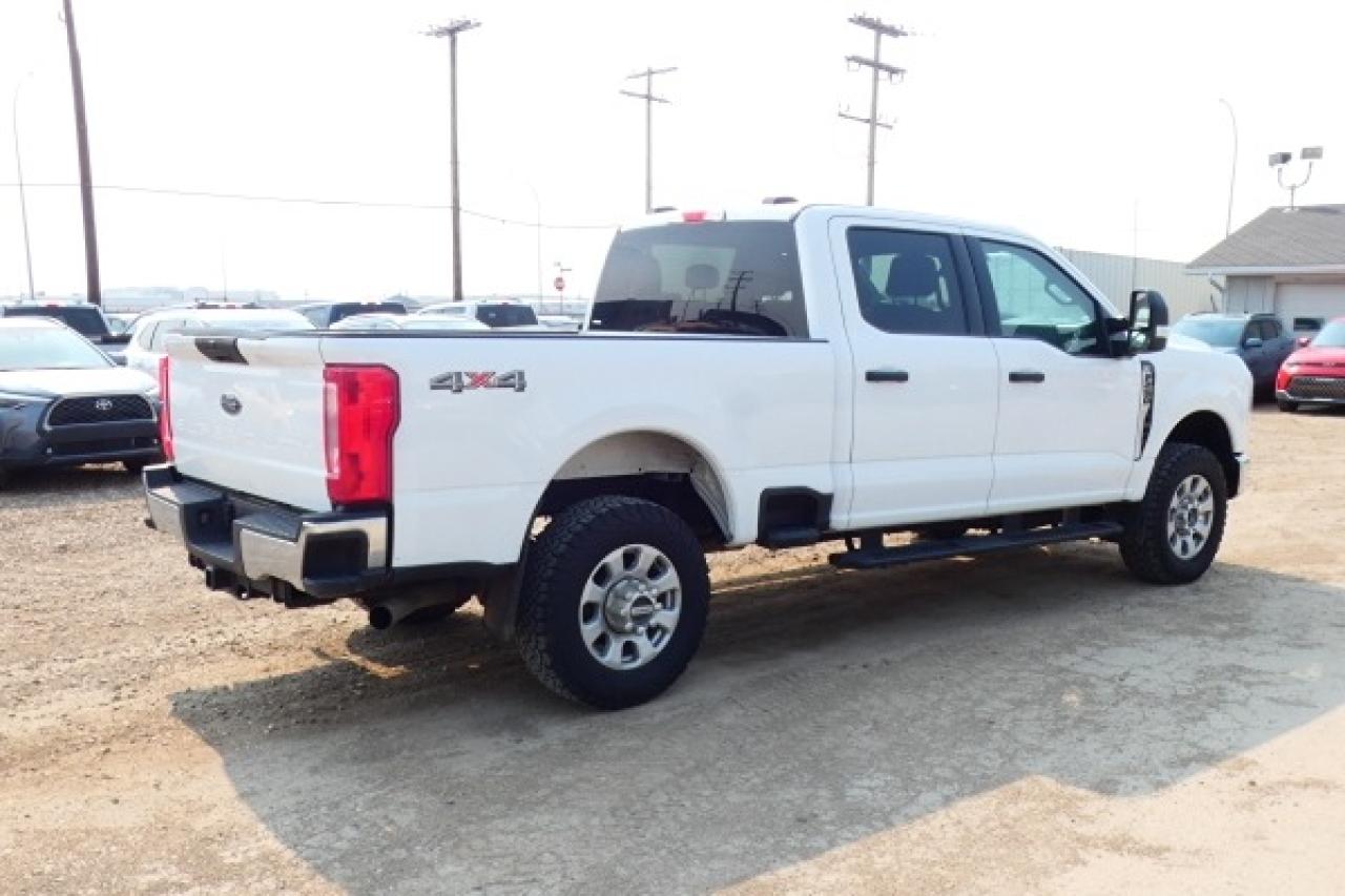 2023 Ford F-250 XLT w/Power cloth seats, BUC - Photo #6