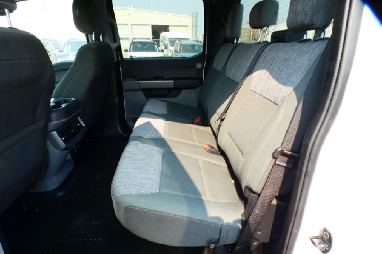 2023 Ford F-250 XLT w/Power cloth seats, BUC - Photo #9