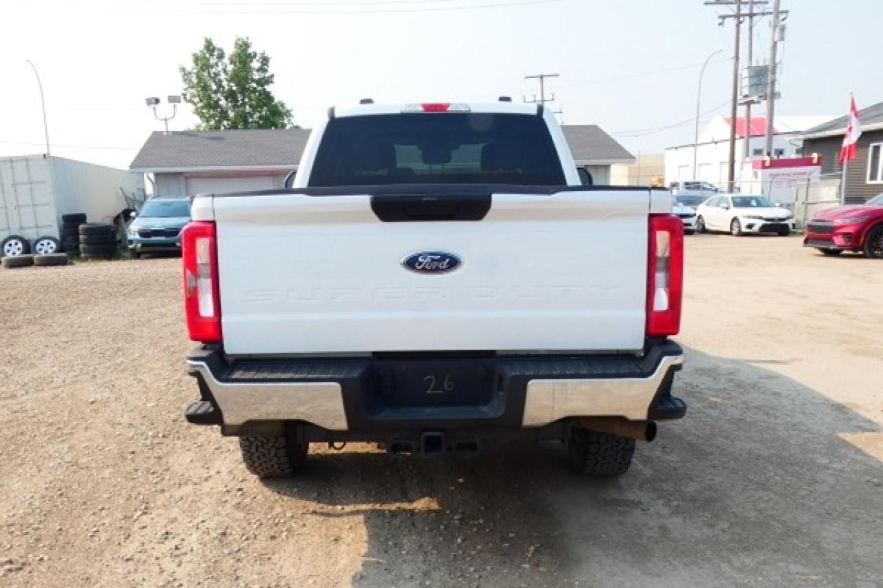 2023 Ford F-250 XLT w/Power cloth seats, BUC - Photo #7