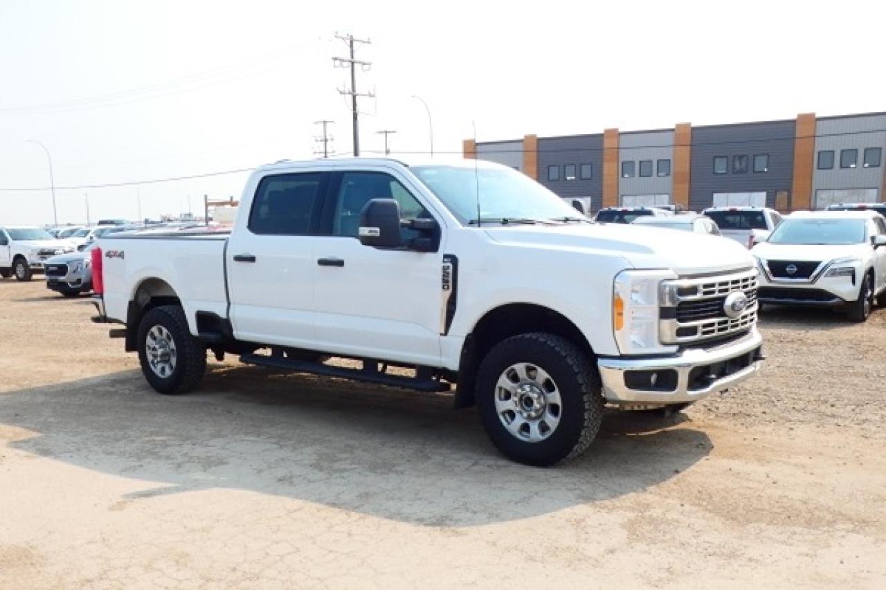 2023 Ford F-250 XLT w/Power cloth seats, BUC - Photo #4
