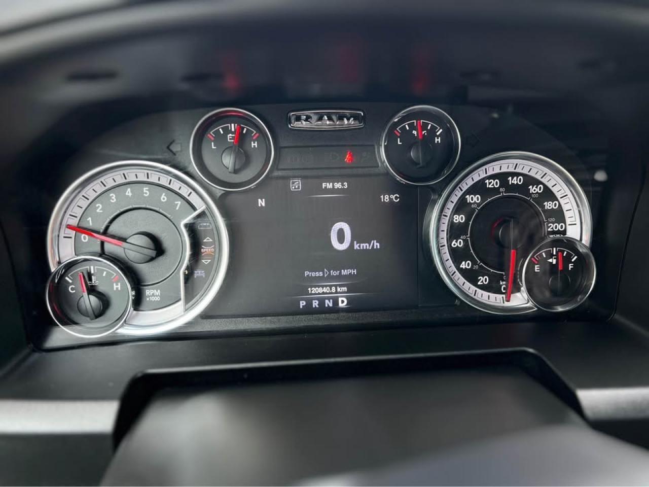 2021 RAM 1500 Classic WARLOCK - Photo #12