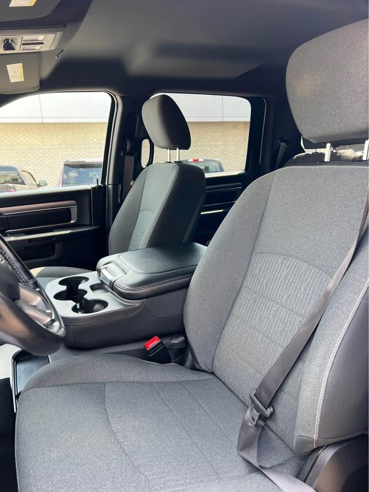 2021 RAM 1500 Classic WARLOCK - Photo #16
