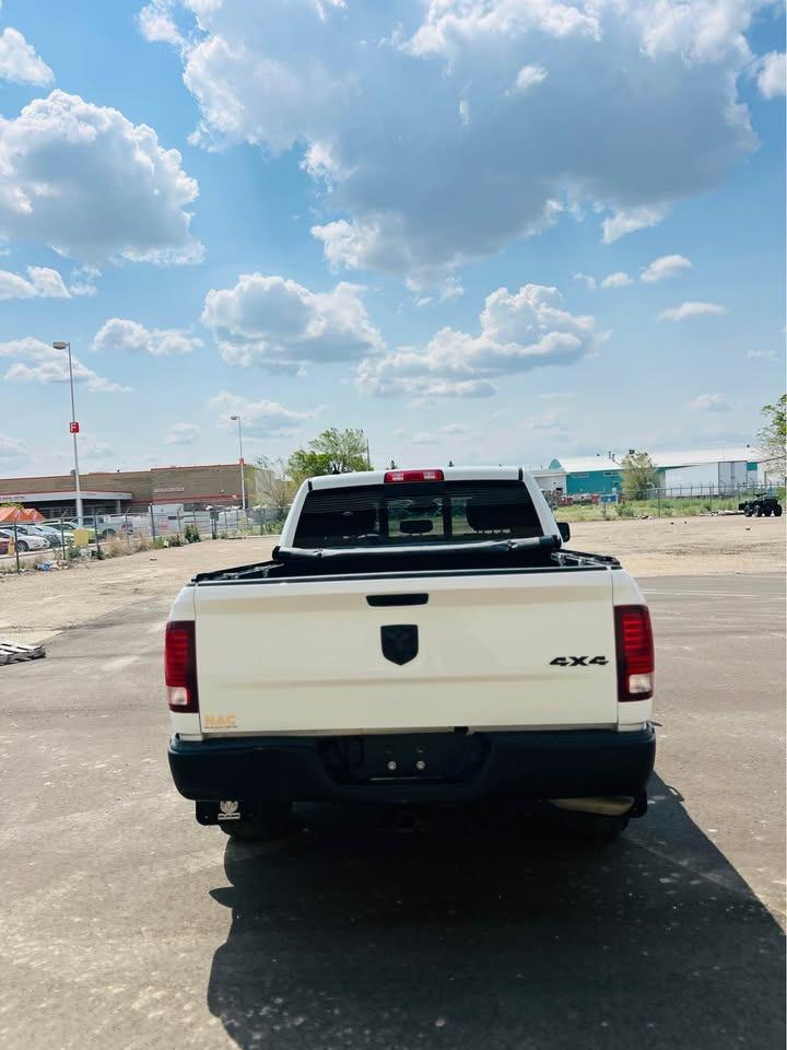 2021 RAM 1500 Classic WARLOCK - Photo #8