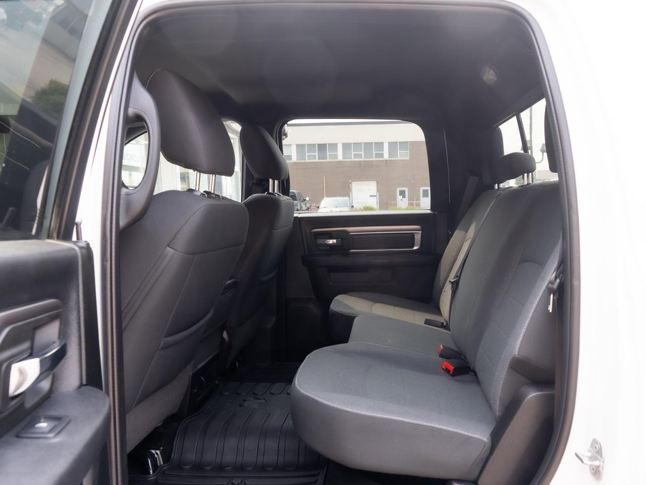 2021 RAM 1500 Classic WARLOCK - Photo #18