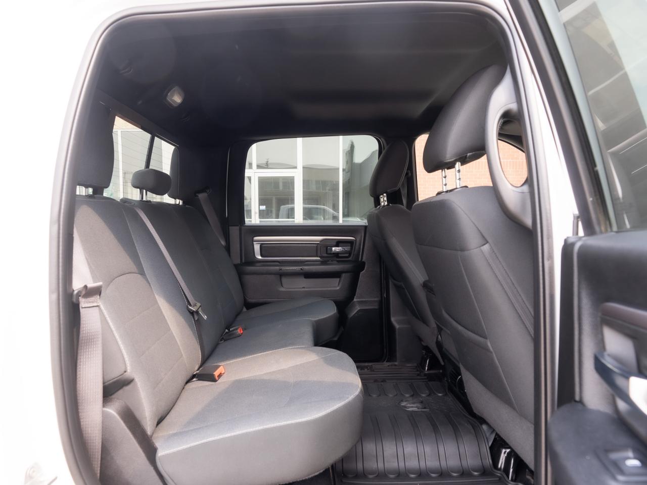 2021 RAM 1500 Classic WARLOCK - Photo #19