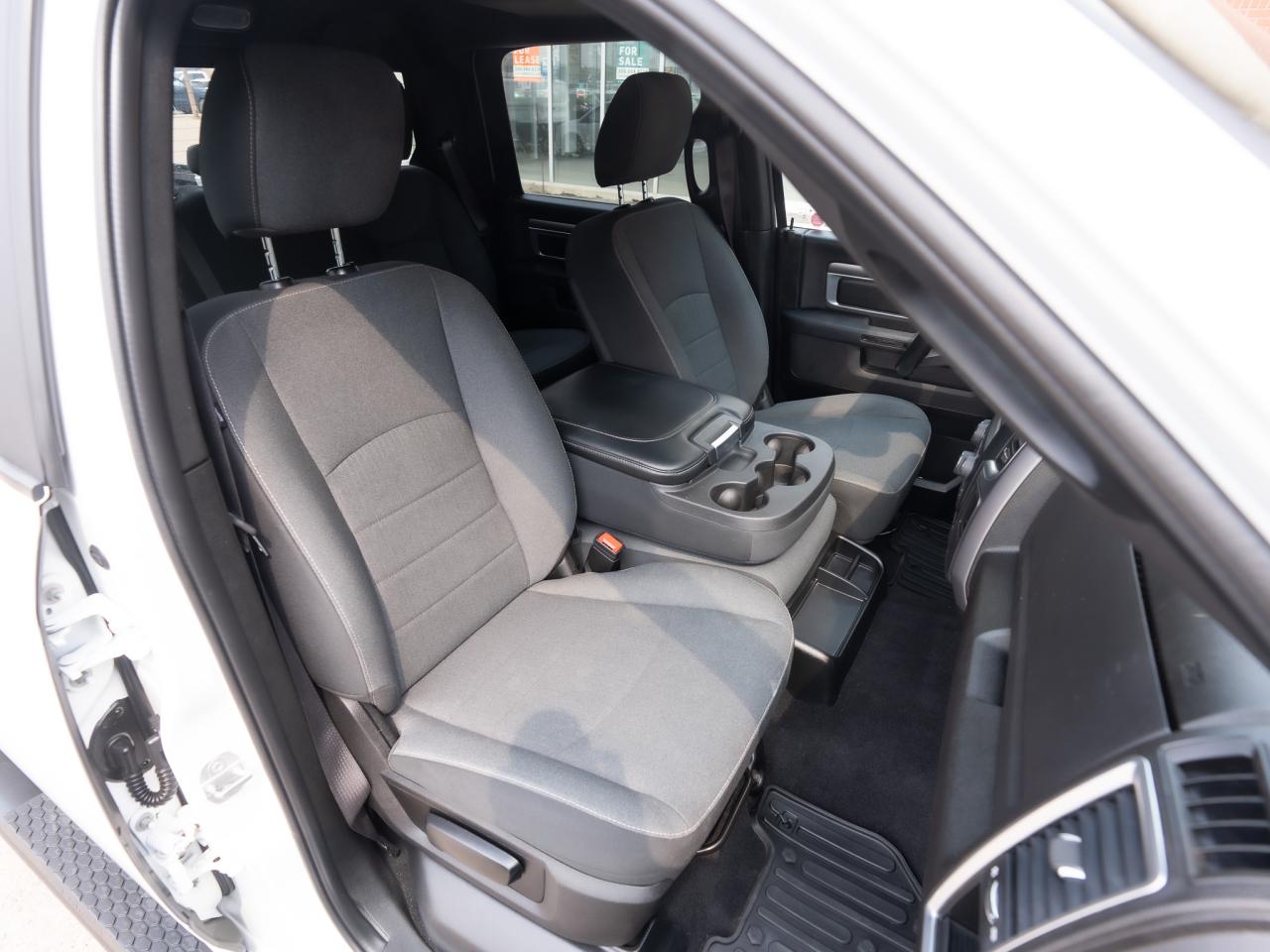 2021 RAM 1500 Classic WARLOCK - Photo #17