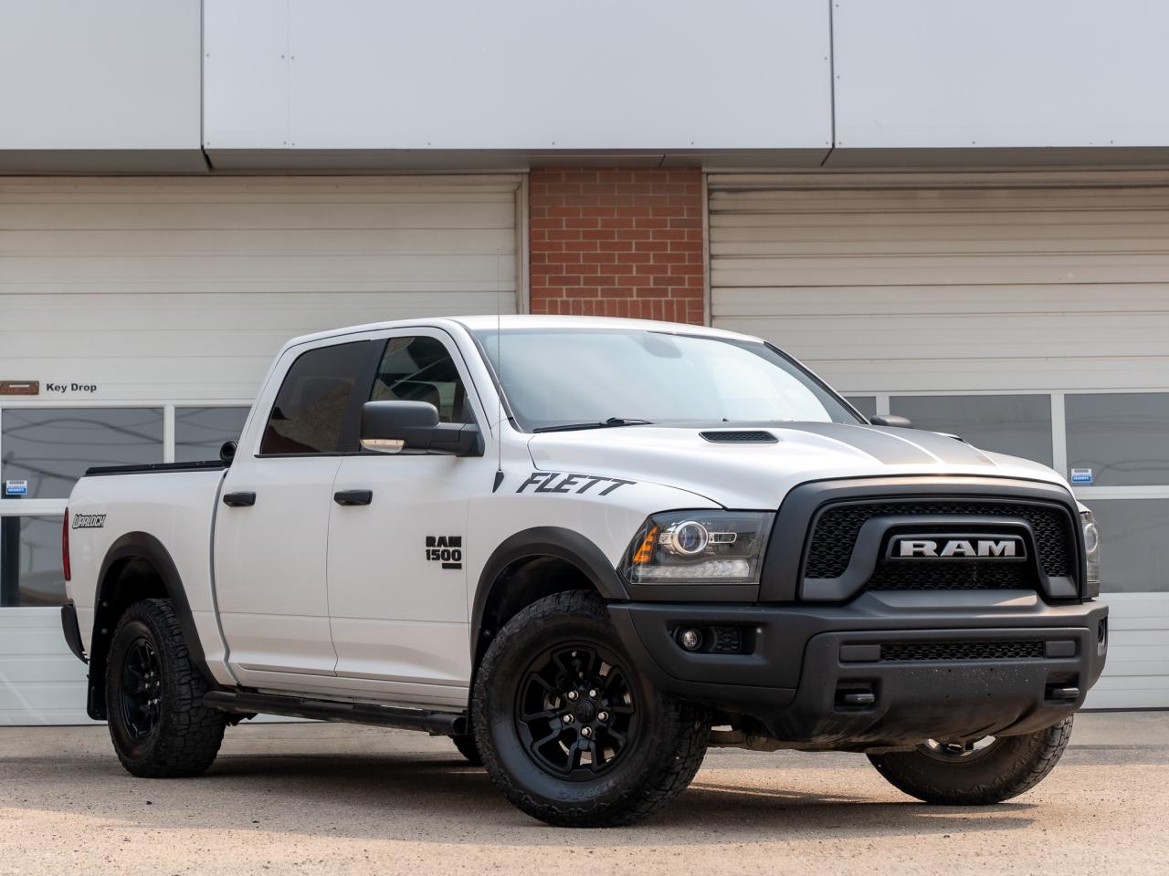 2021 RAM 1500 Classic WARLOCK - Photo #3