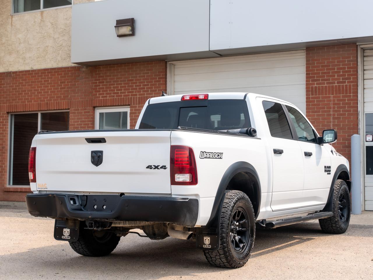 2021 RAM 1500 Classic WARLOCK - Photo #6
