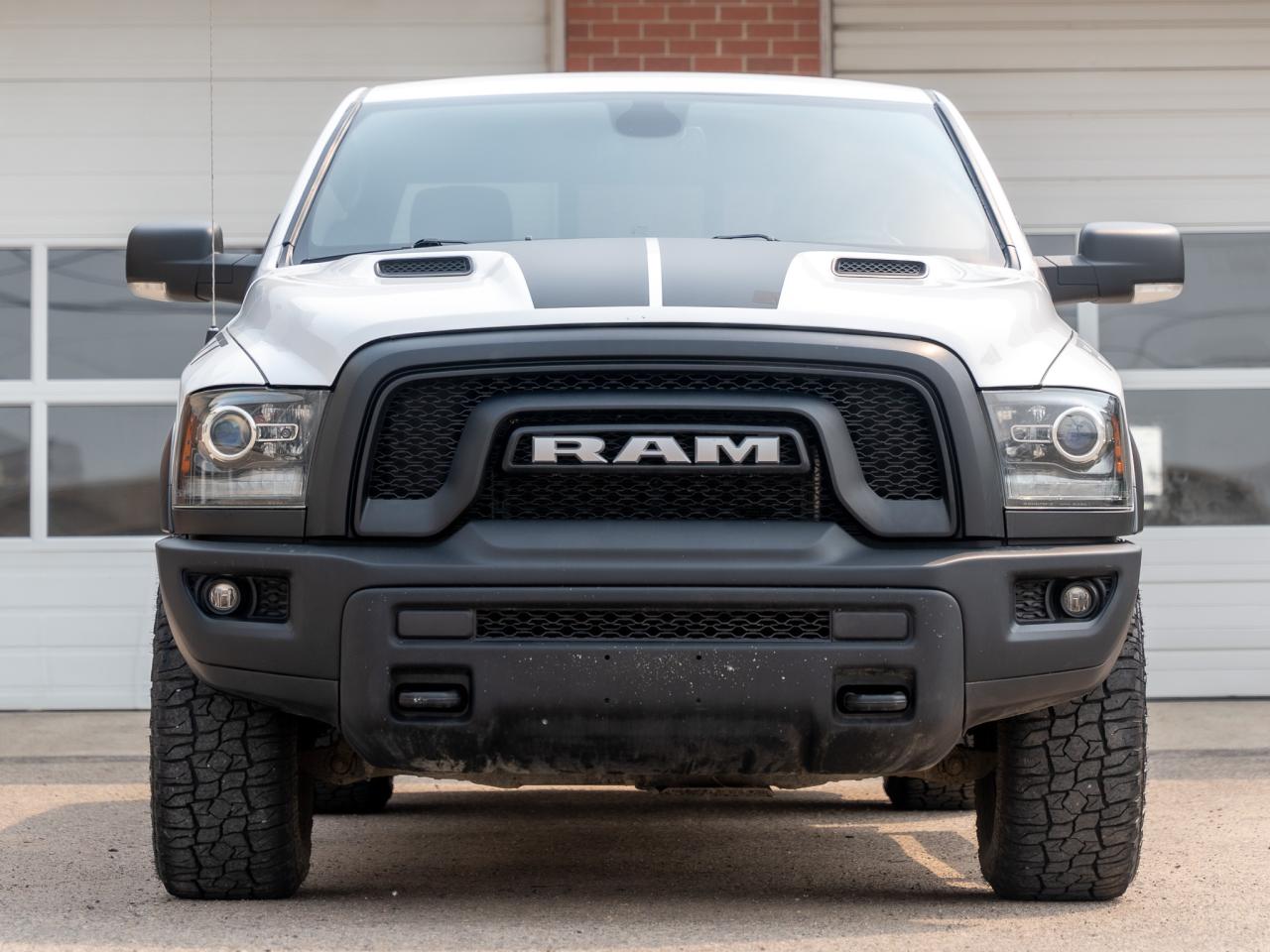 2021 RAM 1500 Classic WARLOCK - Photo #2
