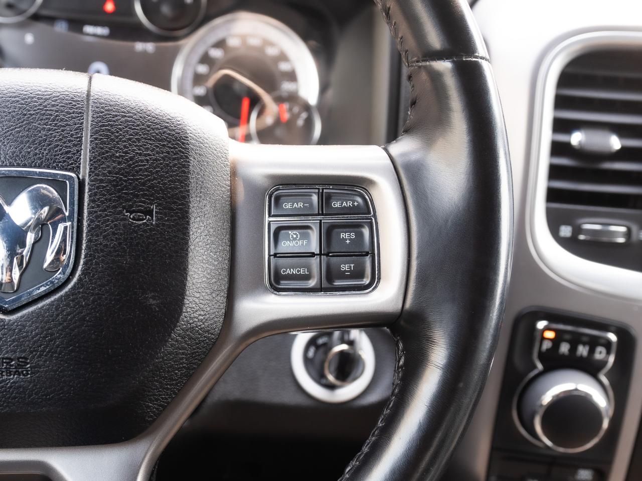2021 RAM 1500 Classic WARLOCK - Photo #13
