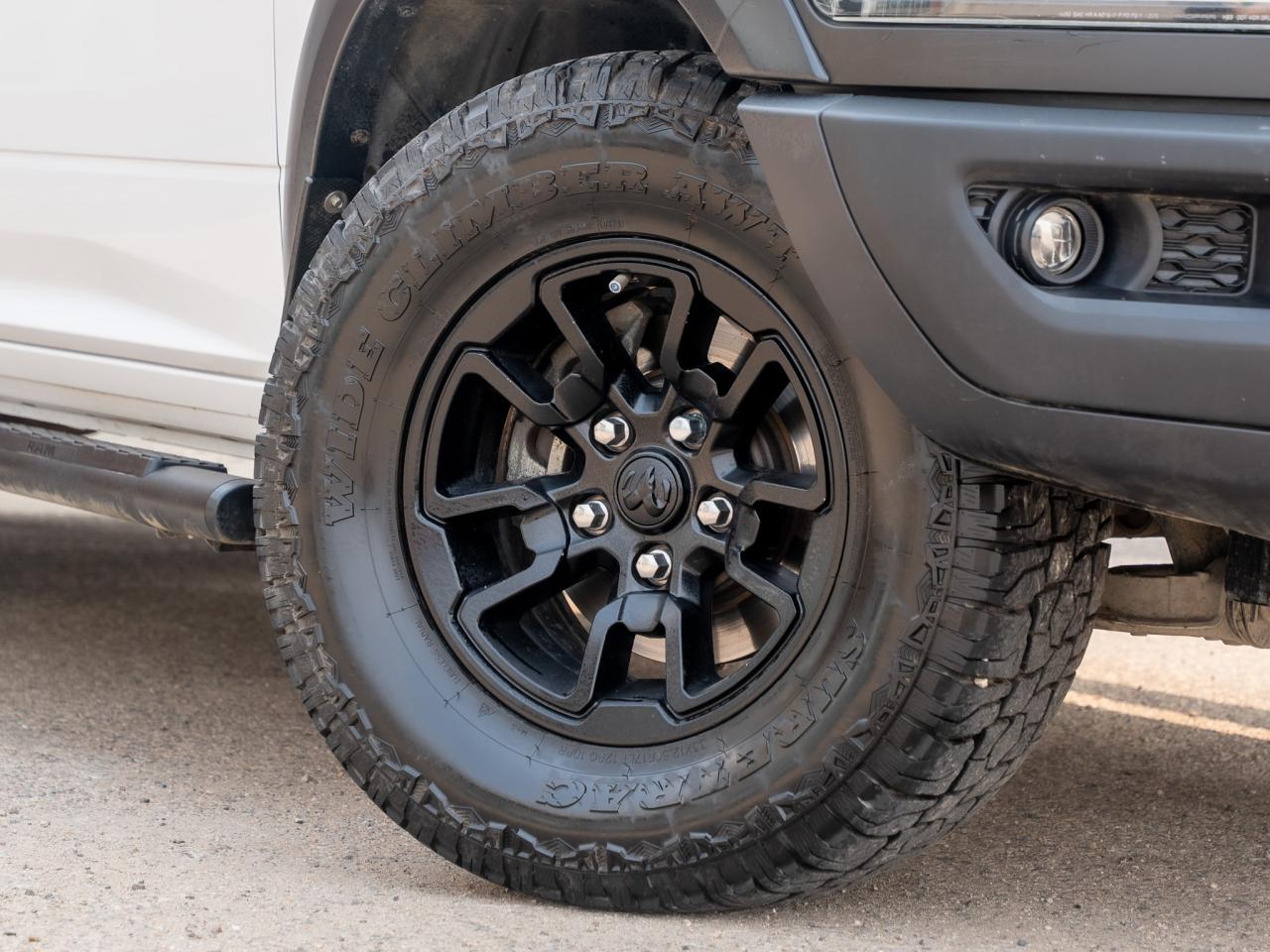 2021 RAM 1500 Classic WARLOCK - Photo #8