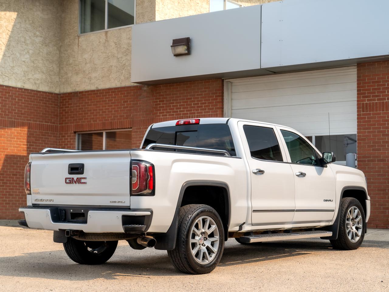 2018 GMC Sierra 1500 Denali - Photo #4