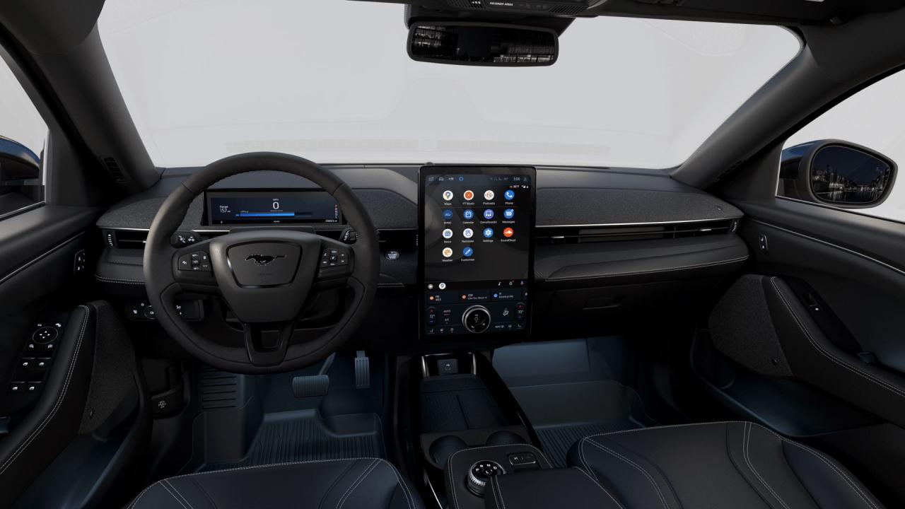 2024 Ford Mustang Mach-E Premium AWD Photo5