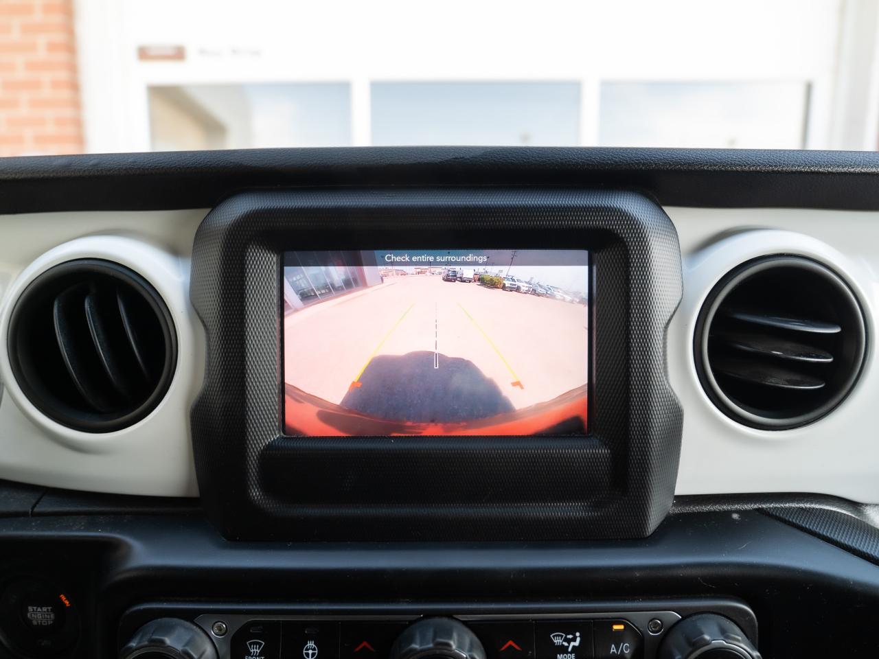 2021 Jeep Wrangler Unlimited Islander - Photo #20