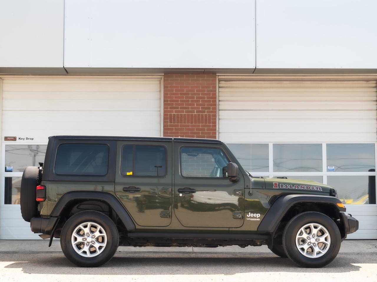2021 Jeep Wrangler Unlimited Islander - Photo #4