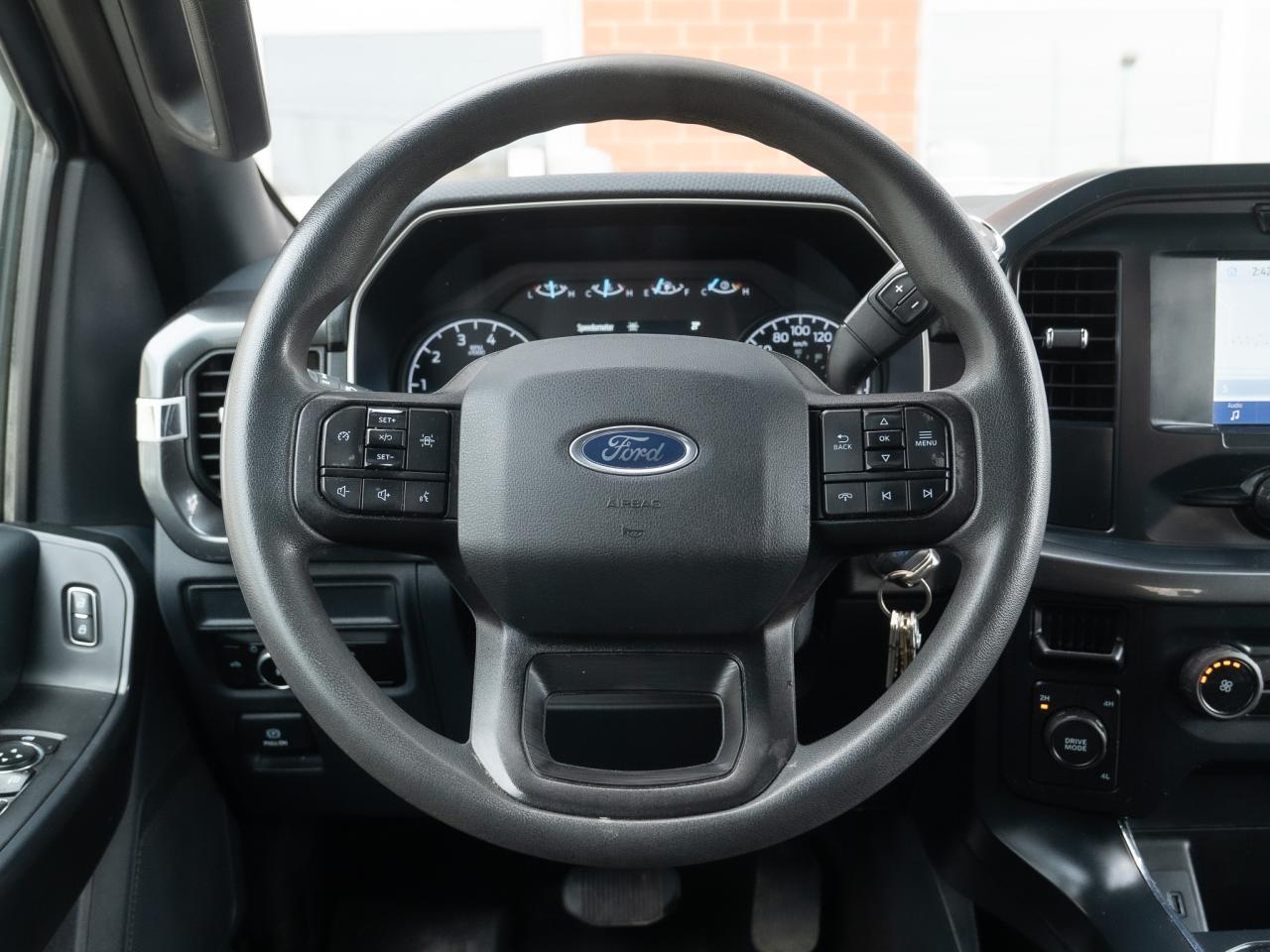 2023 Ford F-150 XLT - Photo #9